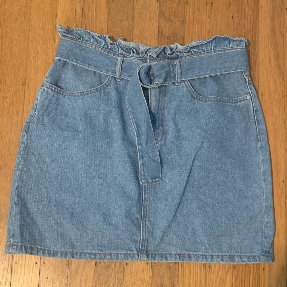 H&M Divided Blue Jean Denim Skirt With Belt